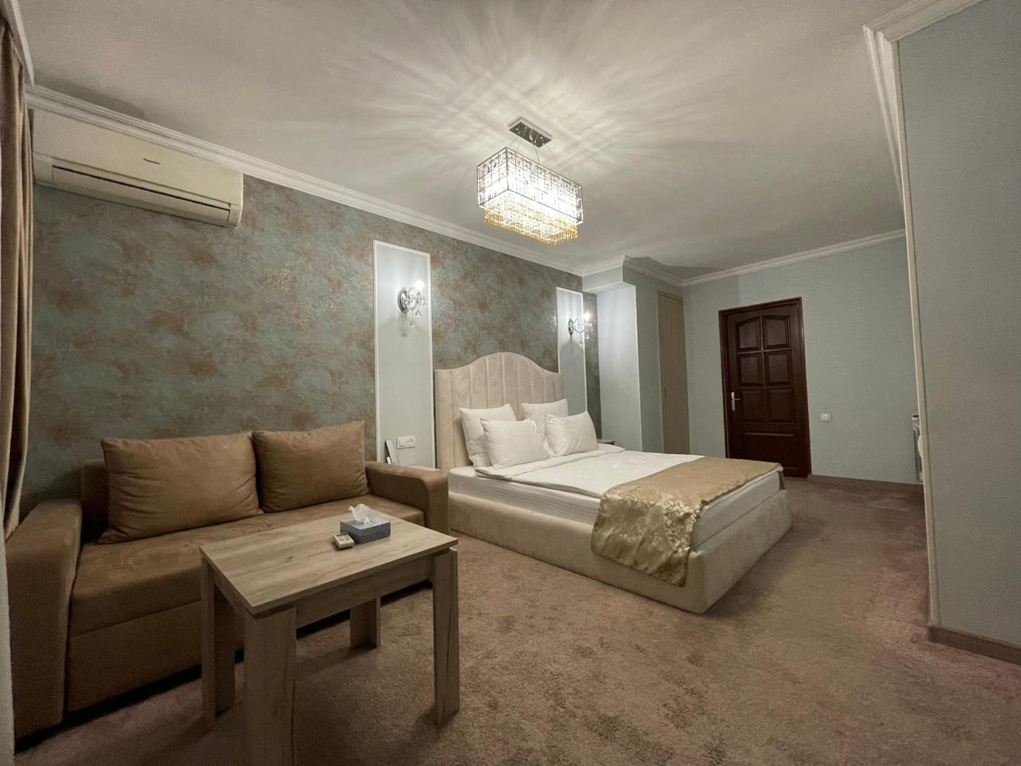 Delin Hotel And Tours Jerevan Exteriér fotografie